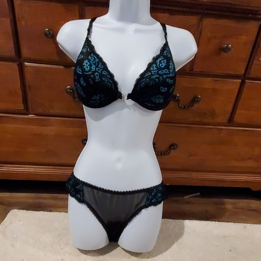 Blue and black lace intimate set